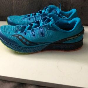 Men’s Saucony Freedom ISO